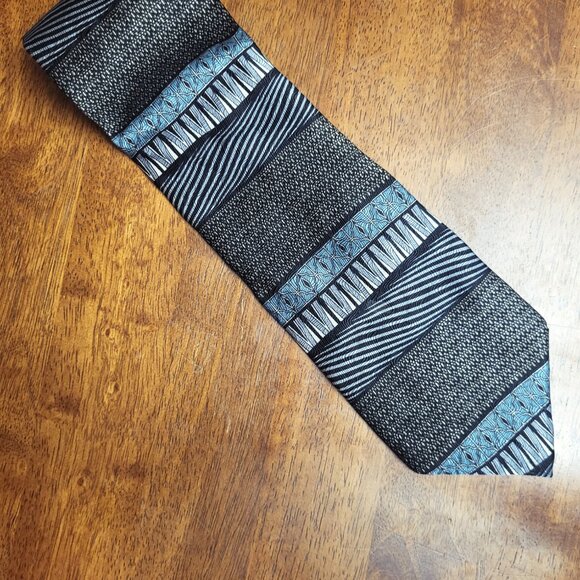 Bellini- New York-Milan ~ Silk Necktie ~ Excellent Condition - Picture 2 of 8